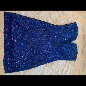 Mini short secuence dress